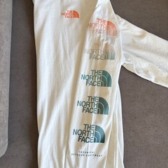 【ほぼ新品】THE NORTH FACE 長袖Tシャツの画像
