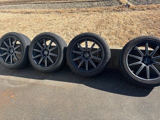 20インチ　245/45-20 タイヤ付き
