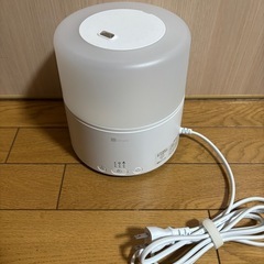 【受け渡し予定者決定】ニトリ　加湿器　コンパクト