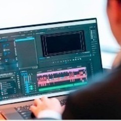 動画編集できる人を探してます(^^)