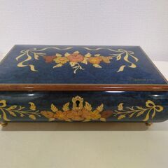 イタリア製オルゴール付宝石箱の画像