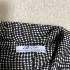 ZARA ロングジャケットの画像