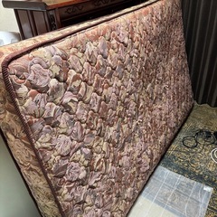 【中古】セミダブル　マットレス 