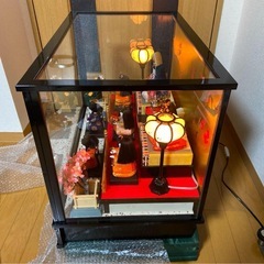 ひな人形 江戸木目込ガラスケース/オルゴール付の画像