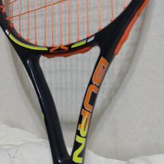子供向けテニスラケット２本　ブリジストンx−blade　26インチ、Wilson　burn　25インチの画像