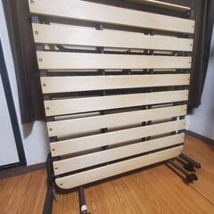 シングルベッドフレーム ニトリ 折りたたみベッド すのこ