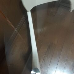 ガラステーブルの画像