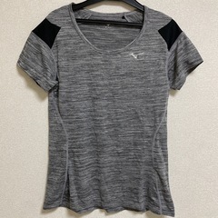 新品　ミズノ グレー Tシャツ スポーツウェアM