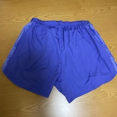 新品　ミズノ 紫 ショートパンツ サイドポケット付き スポーツウェア Mの画像