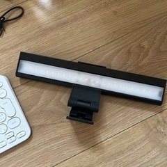 ワイヤレスキーボード　モニターライトの画像