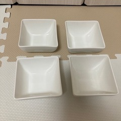 白いお皿　スクエア型小鉢　4枚セット