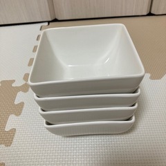 白いお皿　スクエア型小鉢　4枚セットの画像