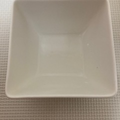 白いお皿　スクエア型小鉢　4枚セットの画像