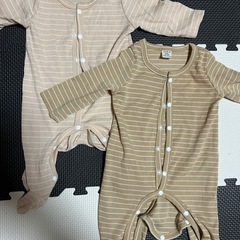 SHEIN ベビーロンパース
