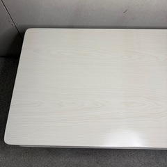 【588】ホワイト木製センターテーブル 引き出し付きの画像
