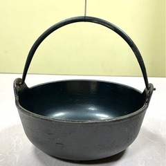 8個1人鍋　鉄鍋　鋳物鍋　蓋天然木　鍋敷き付　店舗用　業務用　家庭用の画像