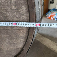 商談中　ワイン樽の画像