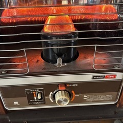 シャープ ペチカ石油ストーブ中古の画像