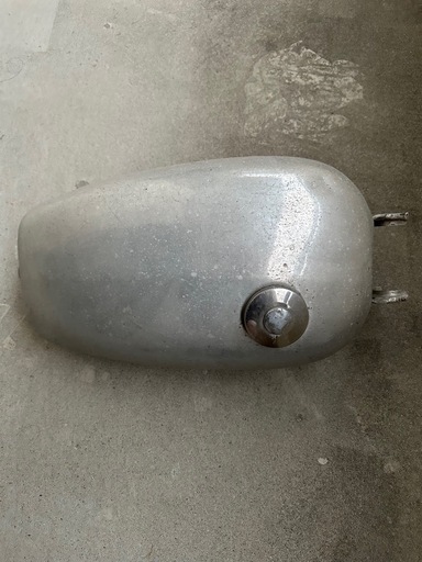 バイク　ガソリンタンク