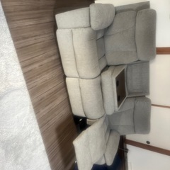ソファー
