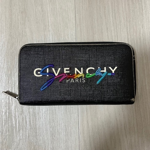 ★GIVENCHY★長財布