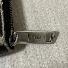 ★GIVENCHY★長財布 の画像