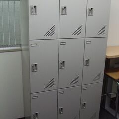 9人用ロッカーの画像