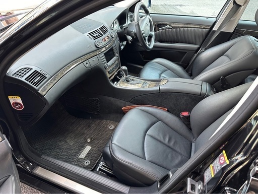 ベンツ　E350 極上車