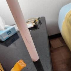 ナイトテーブルの画像