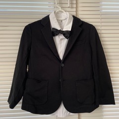 ユニクロ　子供スーツ
の画像