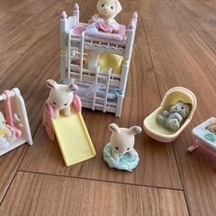 【再値下げ】シルバニア　あかりの灯る大きな家と家具モロモロの画像