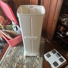 無料　ゴミ箱
の画像