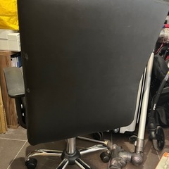 キャスターチェアの画像