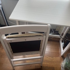 折りたたみ机椅子の画像