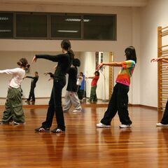 【未経験OK】大人初心者向けダンスインストラクターの画像