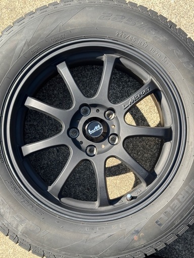 アルミホイール　225/65R17 5-114.3 17 7.5J