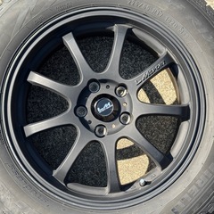 アルミホイール　225/65R17 5-114.3 17 7.5Jの画像