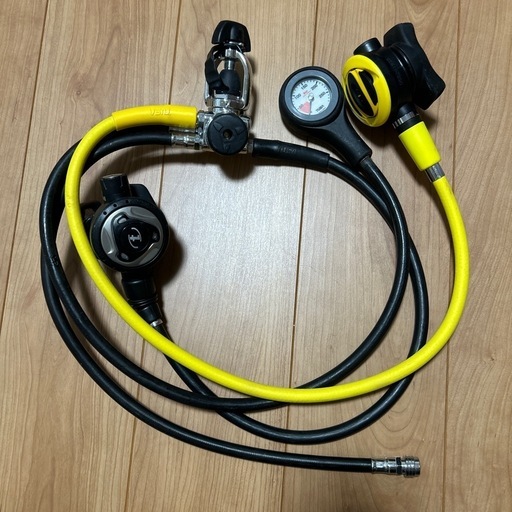 ダイビング女性用BCDとレギュ ダイビング女性用BCDとレギュ