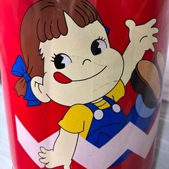 ★アンティーク不二家ペコちゃんスツールブリキ缶 昭和レトロ　特大サイズ缶の画像
