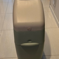 Aprica(アップリカ)おむつごみ箱 ニオイポイ 