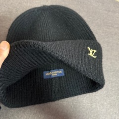 LV ビーニーニット帽の画像