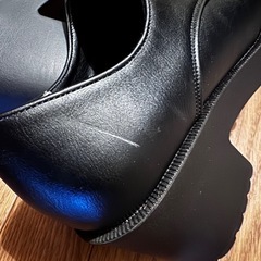 厚底ローファーの画像