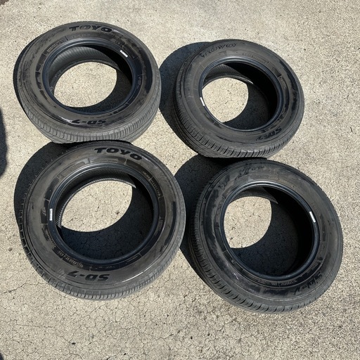 タイヤ　185/70r14      ノート　フリード　カローラ