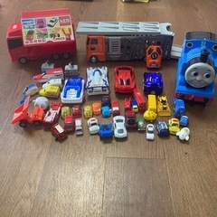 （動くレッカー車付き）乗り物セット🚗