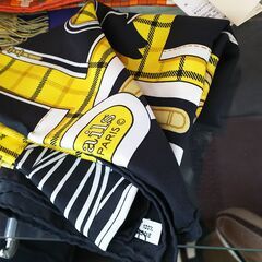 HERMES カレ90 馬鎧 カマイユ ブラック×イエロー　IK...
