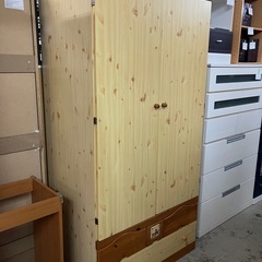 K2502-850 チェスト キズ汚れ有り ※扉、閉まりますが上...