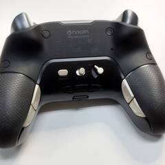 nacon PS4 プロコントローラー BB4462 の画像