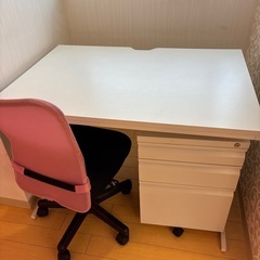 机、椅子、棚付き新しいよ、白の画像