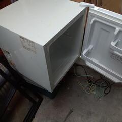 小型冷蔵庫