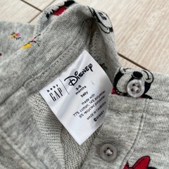 美品　60サイズ　GAP✖️Disney 長袖ワンピース(インナーパンツ付)の画像